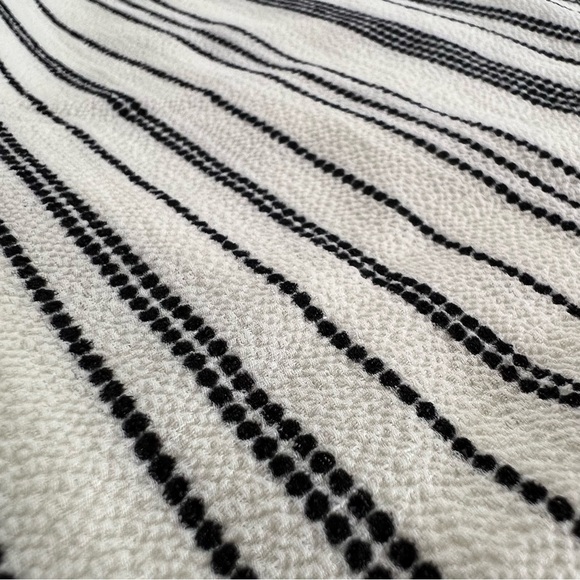 NEW Maurices Striped Flutter Sleeve Dress Shark Bite Hem White Black XS 110094 - Picture 6 of 17